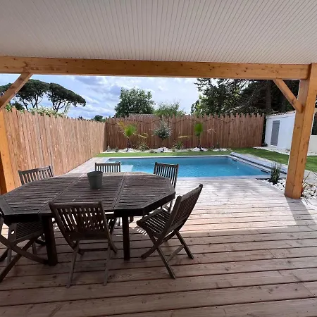 * * La Maison Du Bonheur * * Piscine Chauffee Villa Fargues-Saint-Hilaire