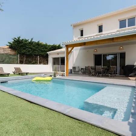 Villa * * La Maison Du Bonheur * * Piscine Chauffee *